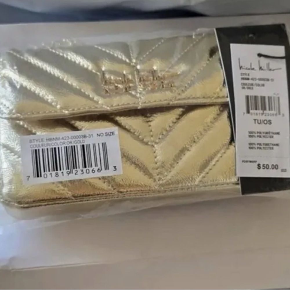 NWT Nicole Miller Gold Vegan Leather Quilted Small Handbag Crossbody Gold Chain - Picture 10 of 11
